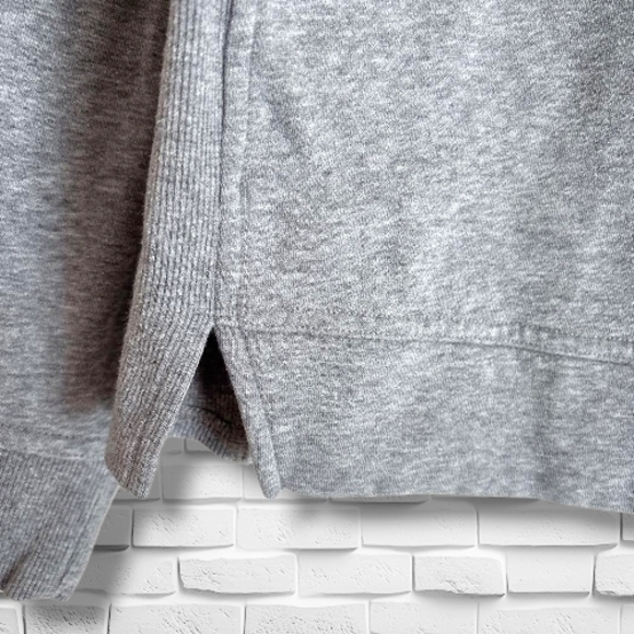 Vintage 90s Champion Gray Sweatshirt Raglan Sleeves Slit Hem - SZ M - Picture 5 of 6